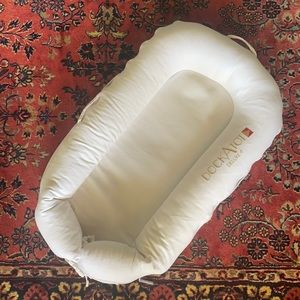 DockATot Deluxe - White